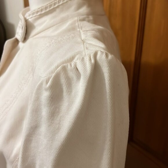 Tommy Hilfiger Crème Denim Jacket with stitching and puff sleeves Size L - Picture 2 of 5